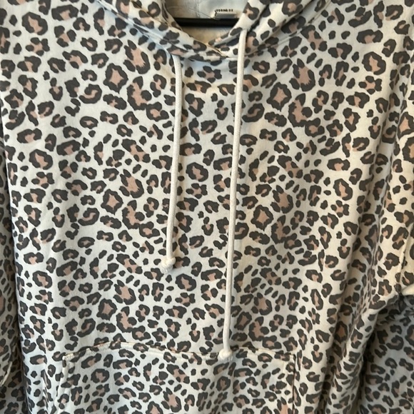 American Eagle Leopard Print Hooded Sweatshirt, XS - Picture 5 of 5